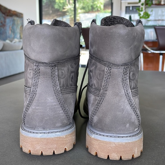 BRAND NEW Timberland Boots - Picture 4 of 16